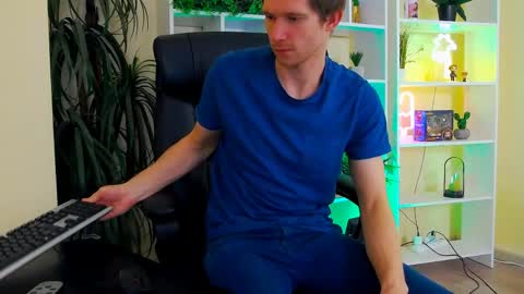 eddie_baker online show from April 3, 2026, 7:28 am