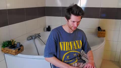 eddie_baker online show from April 21, 2026, 7:06 pm