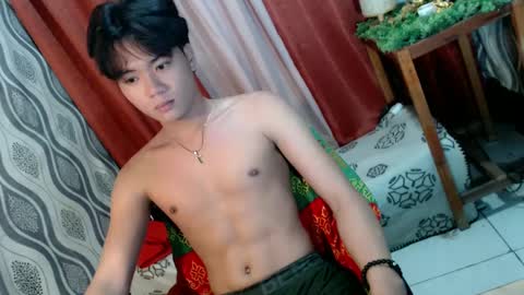 edelcum_xx online show from February 10, 2025, 1:03 am