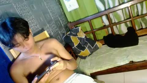 edelcum_xx online show from March 7, 2025, 4:44 pm