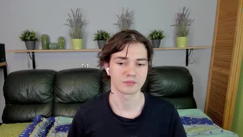 Snapshot of edgar_ray chatting on December 23, 2025, 1:47 am Edgar online show from December 23, 2025, 1:47 am