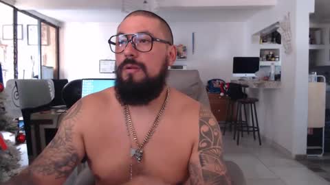 Snapshot of edgarram83 chatting on December 11, 2024, 7:25 pm edgarram83 online show from December 11, 2024, 7:25 pm