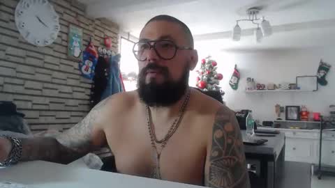 edgarram83 online show from December 20, 2025, 4:25 pm