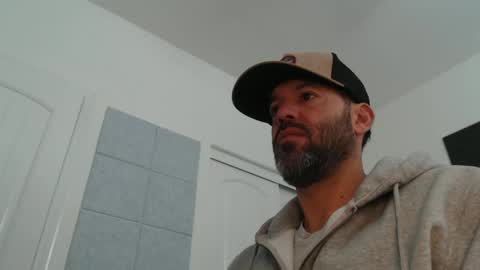 EdgeM online show from February 2, 2025, 4:32 pm