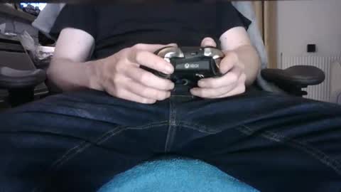 Snapshot of edged_biker chatting on November 18, 2025, 8:35 pm edged biker online show from November 18, 2025, 8:35 pm