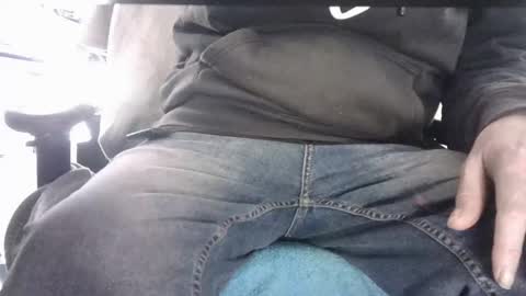 Snapshot of edged_biker chatting on December 20, 2025, 12:01 pm edged biker online show from December 20, 2025, 12:01 pm