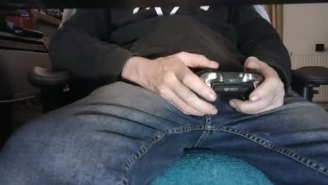 Snapshot of edged_biker chatting on February 10, 2026, 10:58 pm edged biker online show from February 10, 2026, 10:58 pm