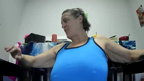 Snapshot of edgeofinsanity13 chatting on December 12, 2024, 3:37 pm Angel online show from December 12, 2024, 3:37 pm