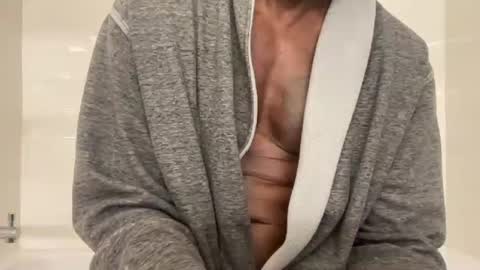 Dad online show from December 18, 2025, 4:13 pm