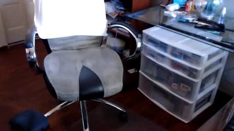 edginginedmonton online show from October 14, 2025, 8:53 pm