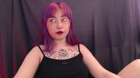 Snapshot of ediefris chatting on February 28, 2026, 3:40 am fickle demon made of clumps of matter online show from February 28, 2026, 3:40 am