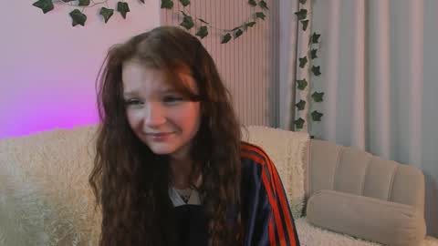 Snapshot of edithgalpin chatting on January 20, 2025, 11:21 pm Lisa online show from January 20, 2025, 11:21 pm