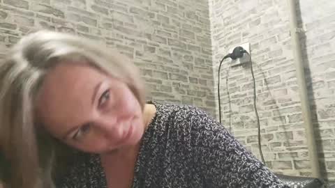 edithmanning online show from December 17, 2024, 11:49 am