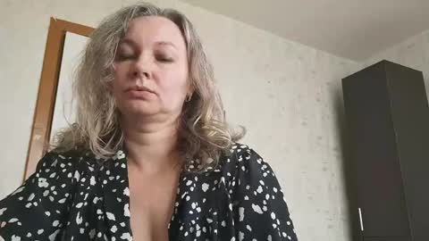 Snapshot of edithmanning chatting on May 8, 2026, 6:41 am edithmanning online show from May 8, 2026, 6:41 am