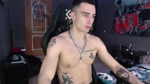 Snapshot of eduard_loveee chatting on October 16, 2025, 9:43 am Eduar online show from October 16, 2025, 9:43 am