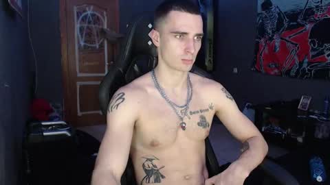 Snapshot of eduard_loveee chatting on November 10, 2025, 3:44 pm Eduar online show from November 10, 2025, 3:44 pm