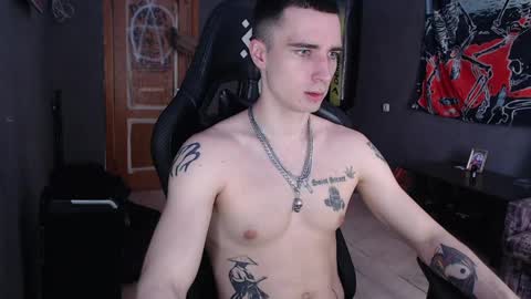 Snapshot of eduard_loveee chatting on May 8, 2026, 8:41 am Eduar online show from May 8, 2026, 8:41 am