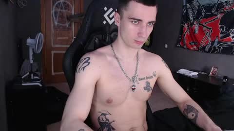 Snapshot of eduard_loveee chatting on May 13, 2026, 10:23 am Eduar online show from May 13, 2026, 10:23 am