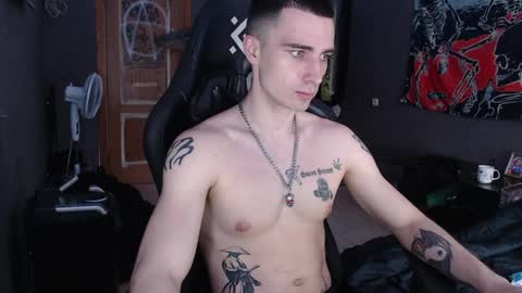Snapshot of eduard_loveee chatting on May 23, 2026, 8:51 am Eduar online show from May 23, 2026, 8:51 am