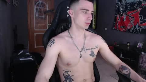 Snapshot of eduard_loveee chatting on June 7, 2026, 10:08 am Eduar online show from June 7, 2026, 10:08 am
