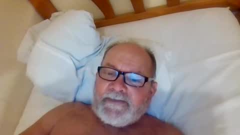 Snapshot of edwalters chatting on May 13, 2026, 7:33 pm Eddie online show from May 13, 2026, 7:33 pm