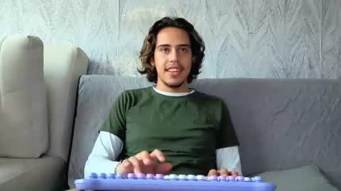 Snapshot of edward_51 chatting on July 28, 2026, 10:54 am Edward online show from July 28, 2026, 10:54 am