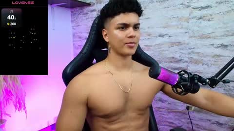 EDWARD CLARCK online show from January 15, 2025, 4:36 am