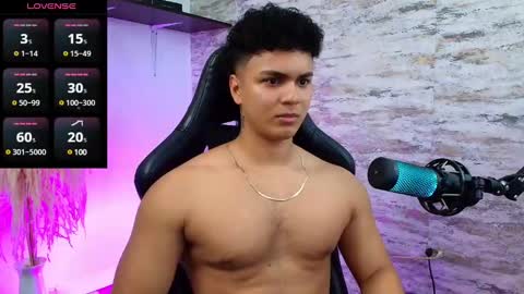 EDWARD CLARCK online show from January 26, 2025, 3:38 am