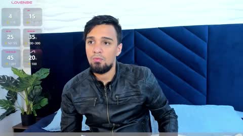 Eduardo online show from December 2, 2025, 3:45 am