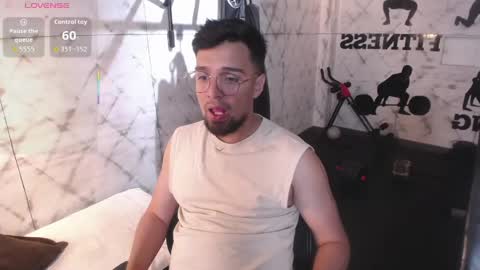 Snapshot of edward_maxx chatting on March 18, 2026, 3:31 am Eduardo online show from March 18, 2026, 3:31 am