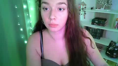 effie_balconii online show from February 20, 2025, 2:57 pm