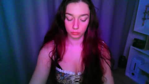 effie_balconii online show from November 19, 2025, 2:06 pm