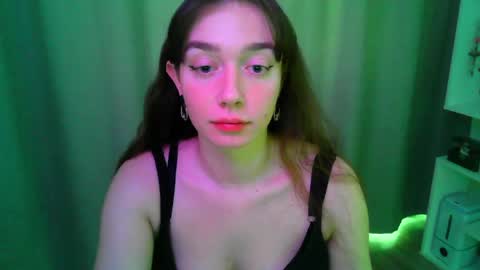 effie_balconii online show from April 27, 2026, 12:14 pm