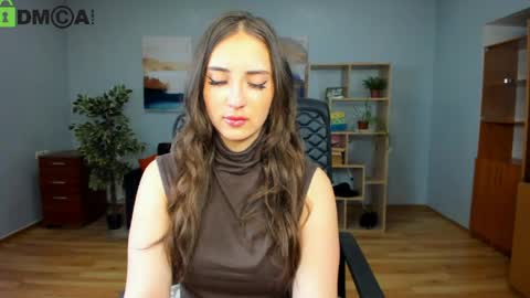Effy Royse online show from June 3, 2026, 5:32 am