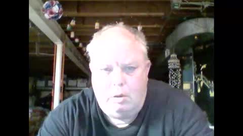 Snapshot of efriff chatting on June 6, 2026, 11:15 am efriff online show from June 6, 2026, 11:15 am