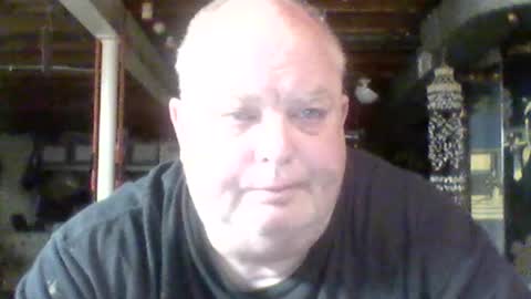 Snapshot of efriff chatting on June 18, 2026, 11:36 am efriff online show from June 18, 2026, 11:36 am