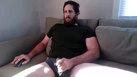 Snapshot of eggplantout chatting on December 6, 2024, 3:44 pm Eggplant Out online show from December 6, 2024, 3:44 pm