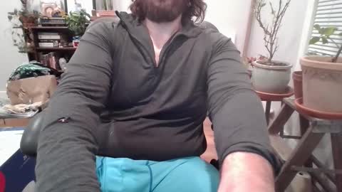 Snapshot of eggplantout chatting on February 12, 2026, 12:05 am Eggplant Out online show from February 12, 2026, 12:05 am