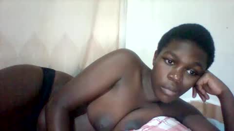 eileen_en online show from May 23, 2026, 12:31 pm
