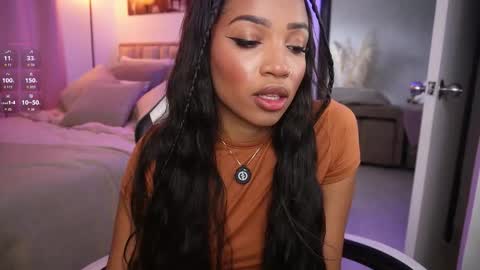 eimi   online show from November 4, 2025, 7:13 pm