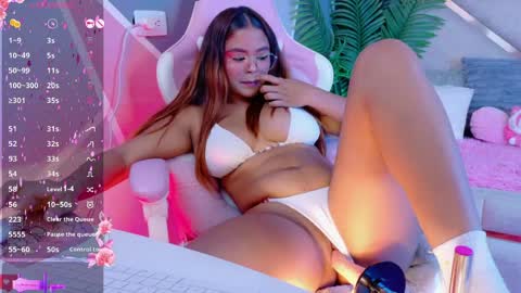 eimy__2 online show from March 28, 2026, 4:34 am