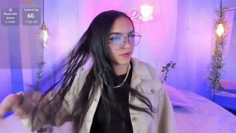eimy_rosse18 online show from April 2, 2026, 1:09 pm