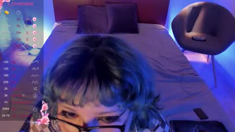 Snapshot of eimy_smit chatting on December 17, 2025, 7:09 pm eimy online show from December 17, 2025, 7:09 pm