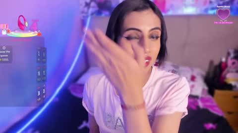 Eimyflorian online show from November 4, 2025, 12:04 pm