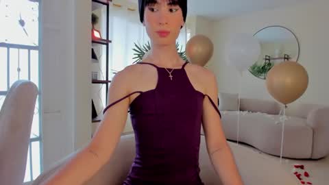 Einyel  online show from February 21, 2025, 8:16 pm