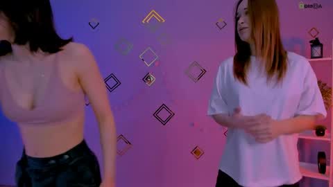 Snapshot of eira_mouse chatting on April 22, 2026, 8:39 am Sweet Eira online show from April 22, 2026, 8:39 am