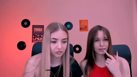 Snapshot of eira_mouse chatting on May 12, 2026, 8:44 am Sweet Eira online show from May 12, 2026, 8:44 am