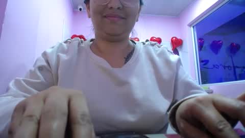 Snapshot of eireneninon chatting on December 4, 2024, 12:41 am Eirene online show from December 4, 2024, 12:41 am