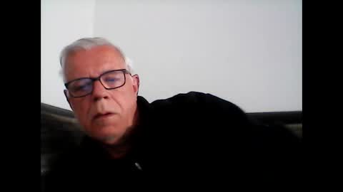 eisbaer1957 online show from May 3, 2026, 7:03 am