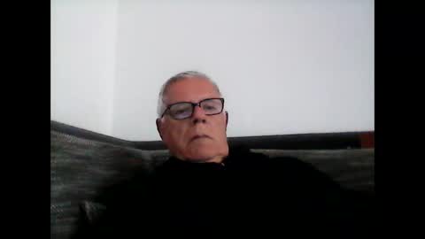 eisbaer1957 online show from May 6, 2026, 12:21 pm
